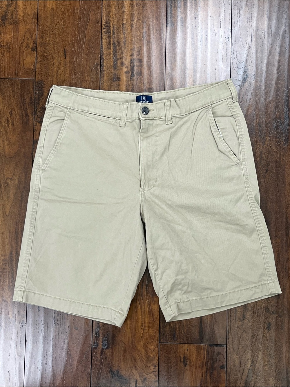 GEORGE Men’s Khaki Beige Shorts Flat Front Stretch 19” long Size 32